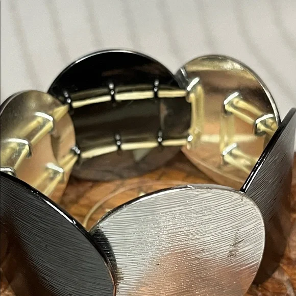 Vintage 2 Tone Metal Disk Panel Elastic Stretch Bracelet - Picture 5 of 13